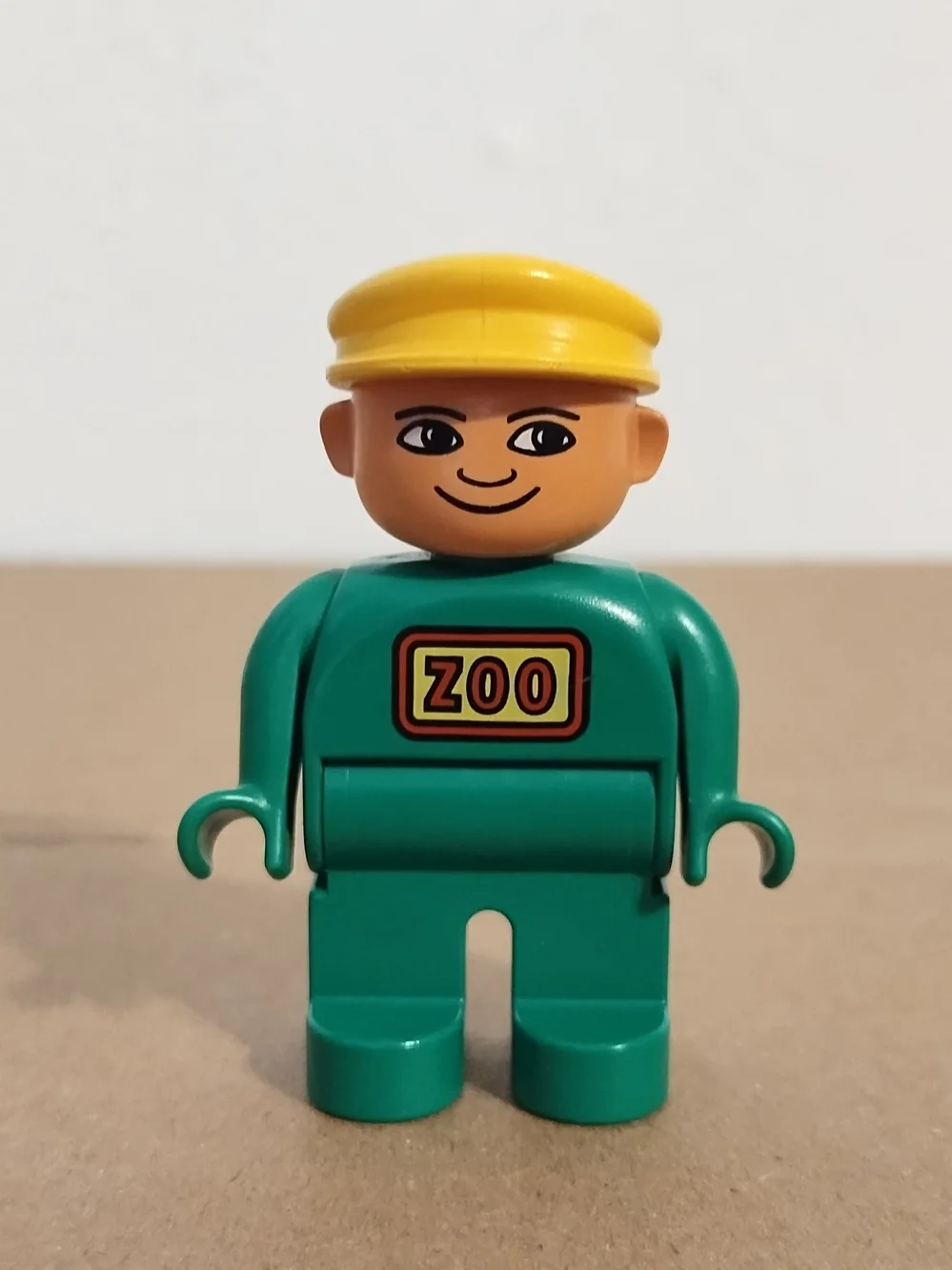 Lego Duplo Zoo Keeper Man Worker green and yellow